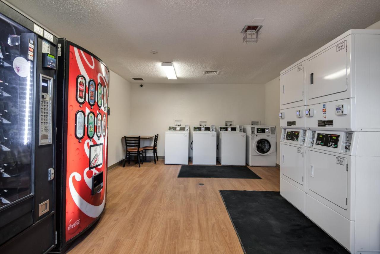 Birch Hill Suites Kansas City - Independence Extérieur photo