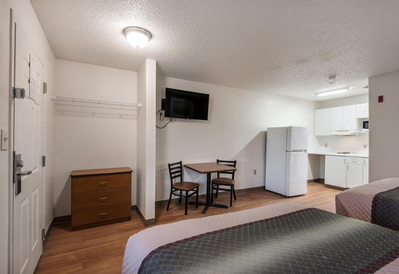 Birch Hill Suites Kansas City - Independence Extérieur photo