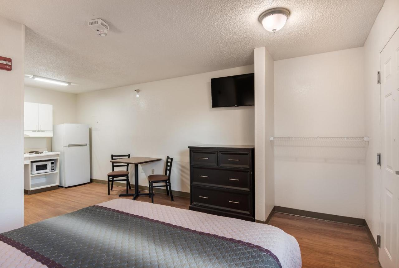 Birch Hill Suites Kansas City - Independence Extérieur photo